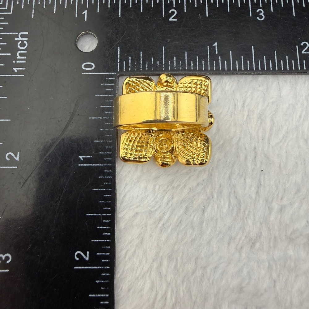 Vintage St. John Ring Gold Tone Mother of Pearl Statement Floral Square Size 8 - Picture 10 of 12